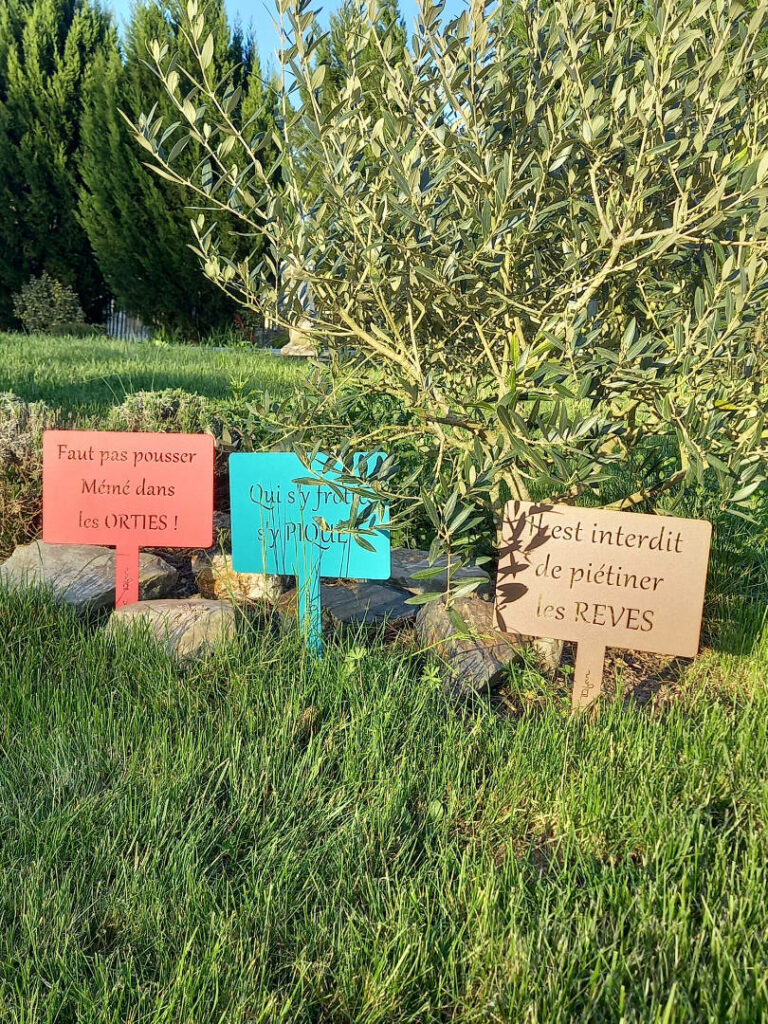 trio de pancarte de pelouse